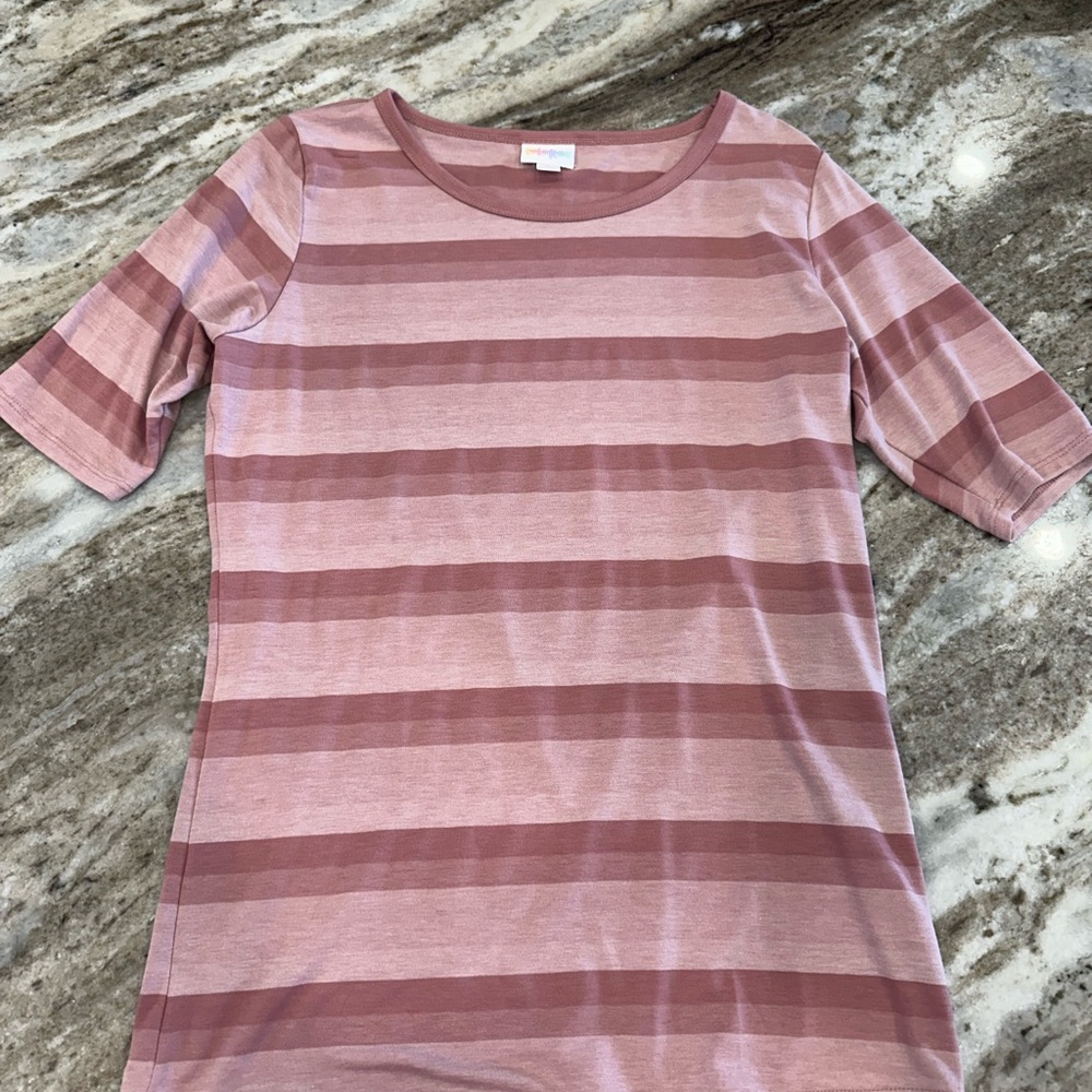 LuLaRoe Mauve Striped Short Sleeve Top